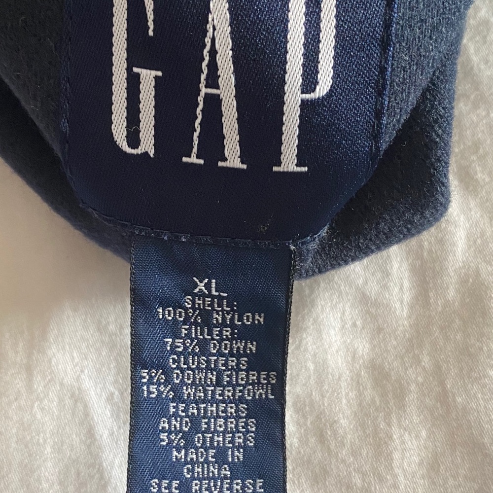 Gap Down Sleeveless Jacket - image 4